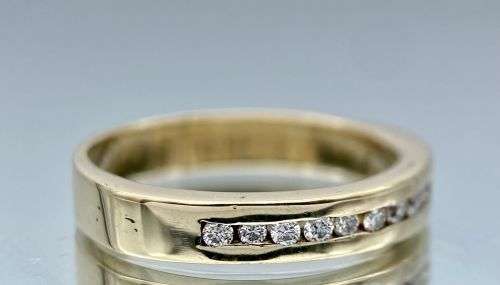 ***0.16CT YELLOW GOLD LUXURY DIAMOND ETERNITY RING*** R1 BIDS!