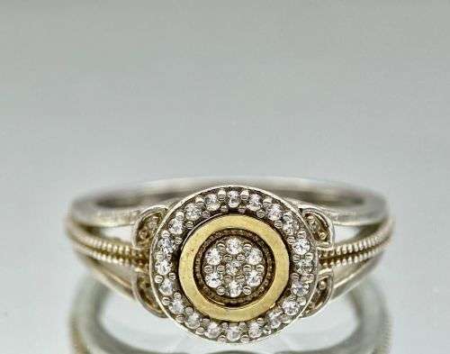 ***9K YELLOW GOLD & SILVER DIAMOND HALO CLUSTER RING*** R1 BIDS!!!