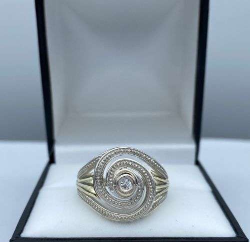 ***9K YELLOW GOLD & SILVER DIAMOND WHIRLPOOL RING*** R1 BIDS!