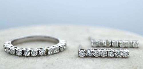 ***BEAUTIFUL 1.00CT DIAMOND TENNIS DROP 18K EARRINGS and RING SET***