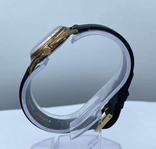 ***VINTAGE SWISS ROTARY 15 JEWELS MENS WATCH* R1 BIDS!