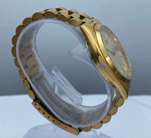 CITIZEN GOLD CQ MENS DAY-DATE DRESS WATCH R1 BIDS!!!