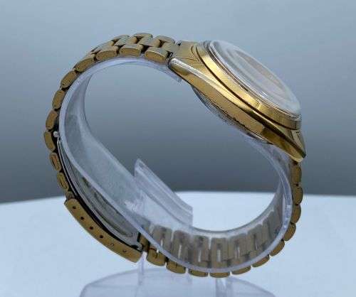 GOLD SEIKO 5 AUTOMATIC MENS DAY-DATE WATCH R1 BIDS!