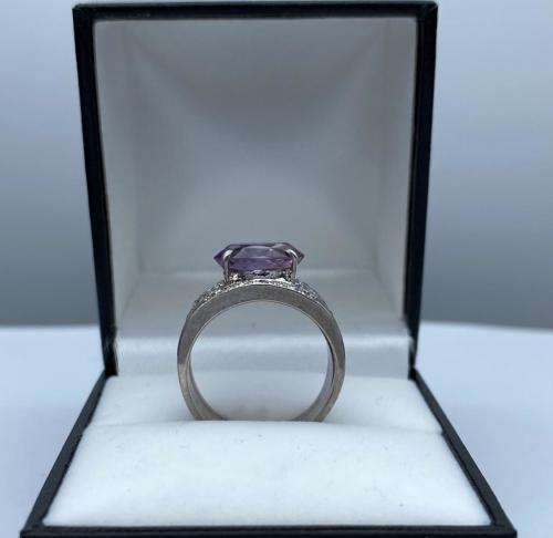 ***INVESTMENT 2.00CT WHITE GOLD AMETHYST & DIAMOND INDEX RING***