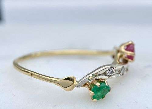 18K DIAMOND-EMERALD-RUBY INFINITY RING