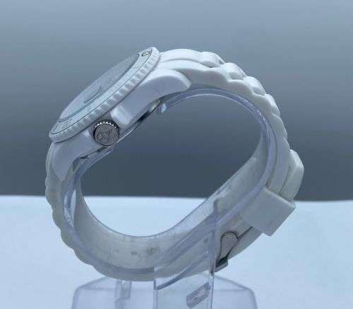 ***BRILLIANT ICE WHITE SUB-MARINER MENS WATCH*** R1 BIDS!