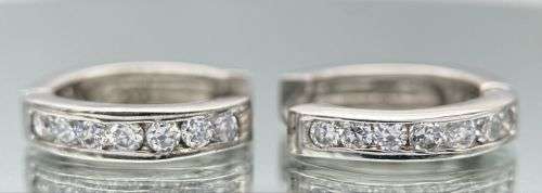 ***LOVELY ZIRCONIA SILVER ETERNITY HOOP EARRINGS***