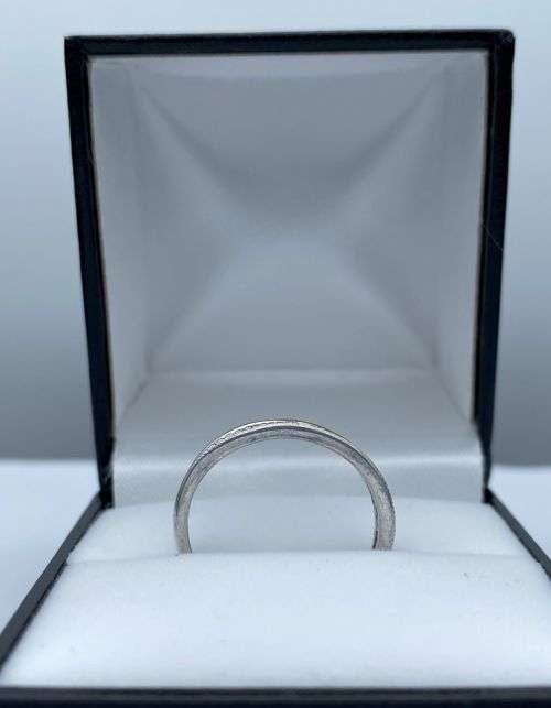 ***STUNNING BEADED 9K GOLD & SILVER LADIES RING*** R1 BIDS!!!