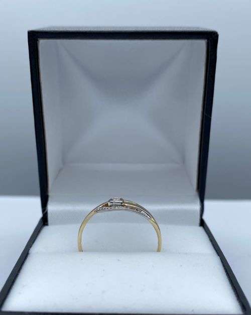 ***SOLID YELLOW GOLD DIAMOND VORTEX RING*** R1 BIDS!