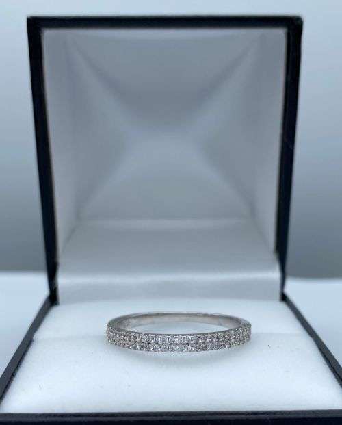 ***DAZZLING DUAL ETERNITY CZ SILVER RING*** R1 BIDS!!!