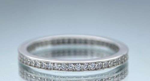 ***ELEGANT STERLING SILVER FULL ETERNITY ZIRCONIA RING*** R1 BIDS!!!