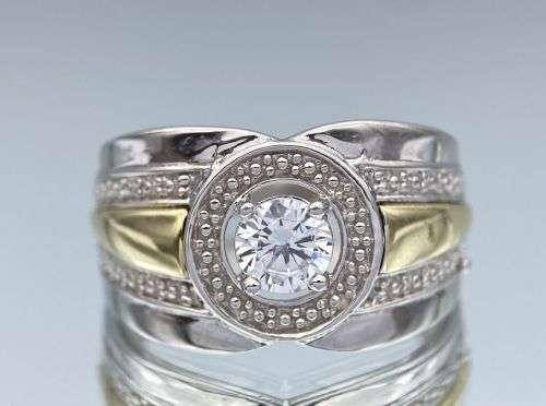 ***STUNNING 9K GOLD & SILVER CHUNKY CYCLOPS CZ RING*** R1 BIDS!