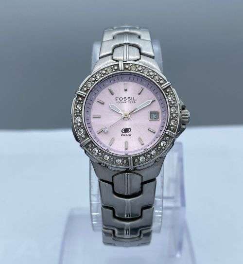 ***LOVELY FOSSIL BLUE LADIES PINK DIAL DIVERS WATCH***R1 BIDS!