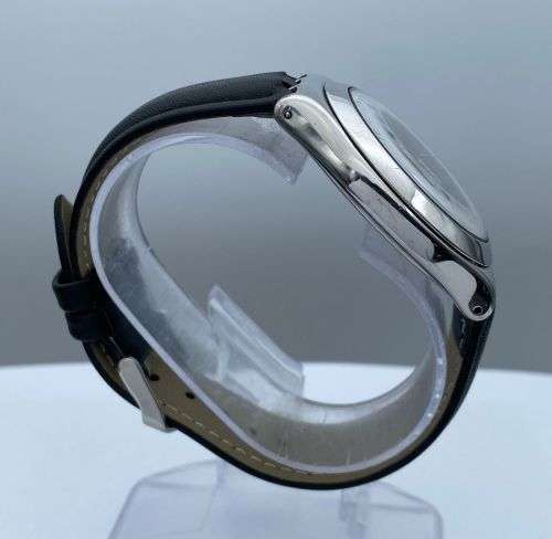 ***BRILLIANT SWATCH MAXI MENS DRESS WATCH*** R1 BIDS!