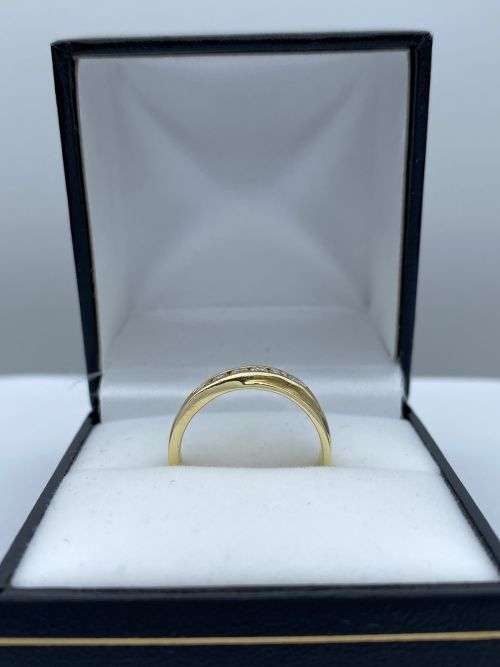 ***18K GOLD 0.36CT DIAMOND CHANNEL RING*** R1 BIDS!