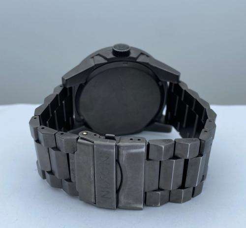 ***UNIQUE NIXON HI-VIZ PILOTS WATCH*** R1 BIDS!