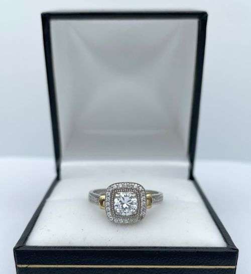 ***9K YELLOW GOLD & SILVER CZ HALO CYCLOPS TWO-TONE RING* R1 BIDS