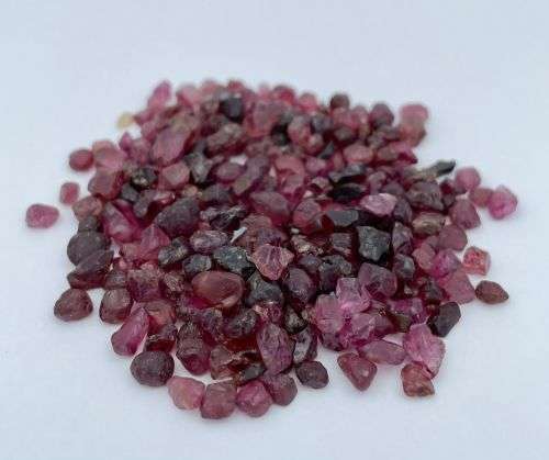 63CT LOT OF NATURAL GARNET GEMSTONES - BID FOR ENTIRE LOT!!!