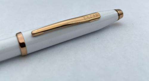 RETAIL: R6000 - LUXURY CROSS 18K ROSE GOLD PLATED PEN