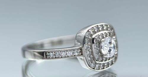 ***RETAIL:R2800 - LOVELY STERLING SILVER CZ DUAL HALO CYCLOPS RING* R1 BIDS