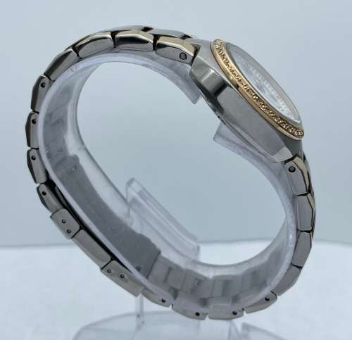 RETAIL:R4000 - FOSSIL TWO-TONE CRYSTAL LADIES DRESS WATCH!!!