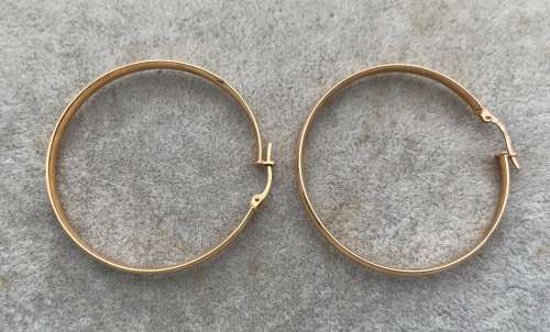 RETAIL: R5800 - 9K YELLOW GOLD CHUNKY HOOP EARRINGS
