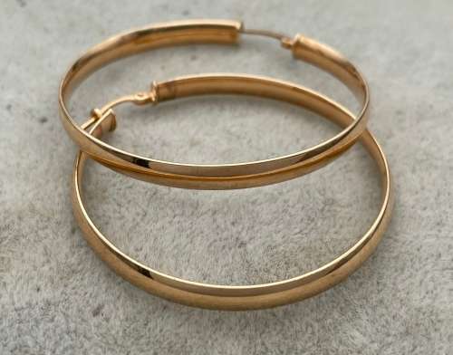 RETAIL: R5800 - 9K YELLOW GOLD CHUNKY HOOP EARRINGS