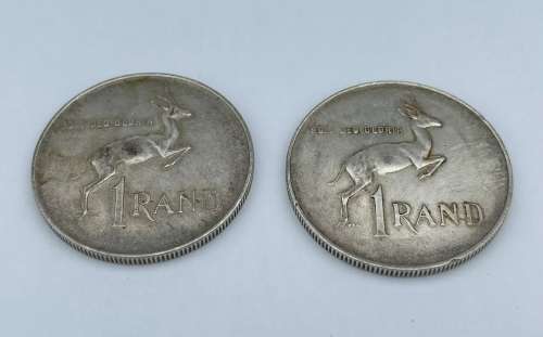 LOT OF 2 X COLLECTORS SILVER R1 COINS!