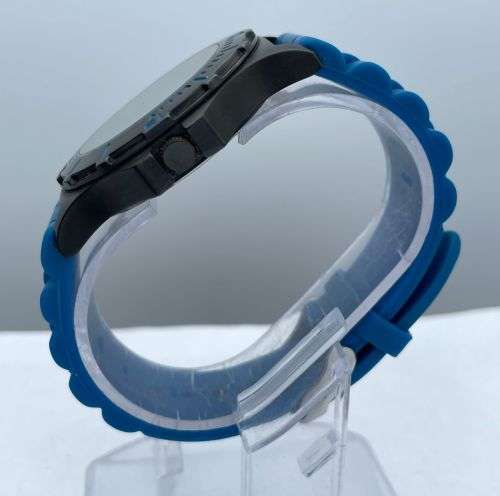 RETAIL:R4000 - BRILLIANT JEEP MENS BLACK STEEL DIVING WATCH!