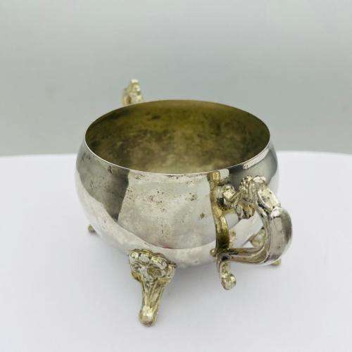 COLLECTORS VINTAGE SILVER EPNS MINI CAULDRON
