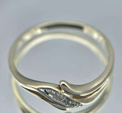 DAZZLING YELLOW GOLD DIAMOND CHANNEL RING