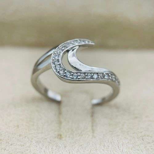 LOVELY SILVER CRESCENT ETERNITY RING