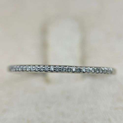 ELEGANT WHITE GOLD DIAMOND ETERNITY RING