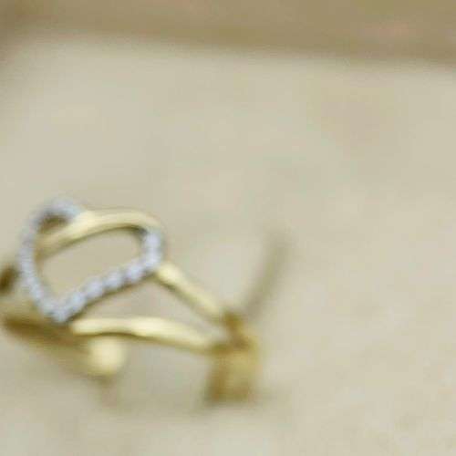 STUNNING YELLOW GOLD DIAMOND HEART ETERNITY RING