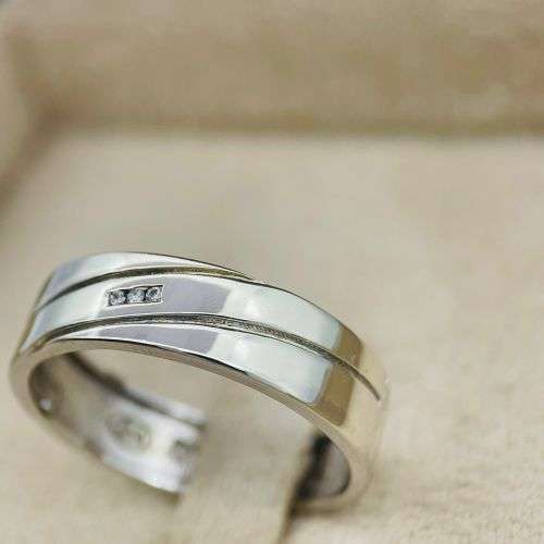 HEAVY WHITE GOLD DIAMOND CHANNEL RING