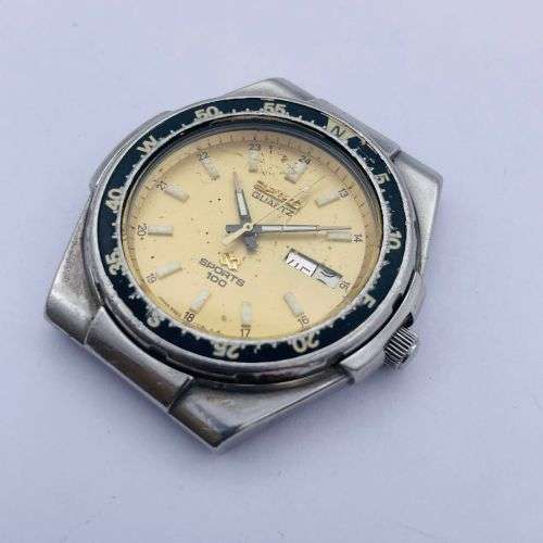 VINTAGE SEIKO SQ SPORTS 100 MENS WATCH