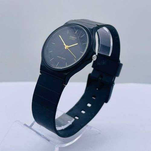 CASIO MINIMALIST BLACK & GOLD SPORTS WATCH