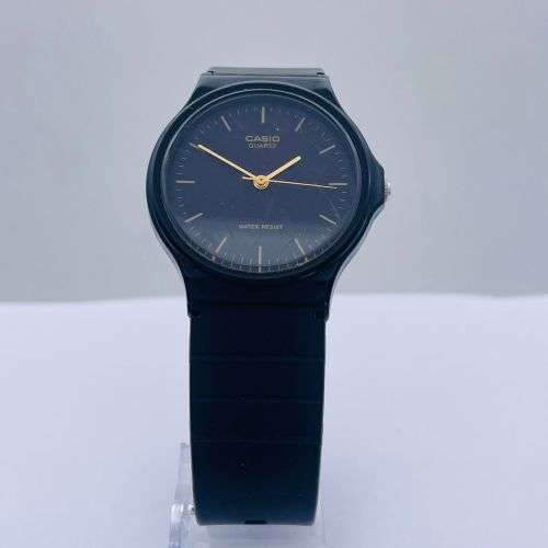 CASIO MINIMALIST BLACK & GOLD SPORTS WATCH