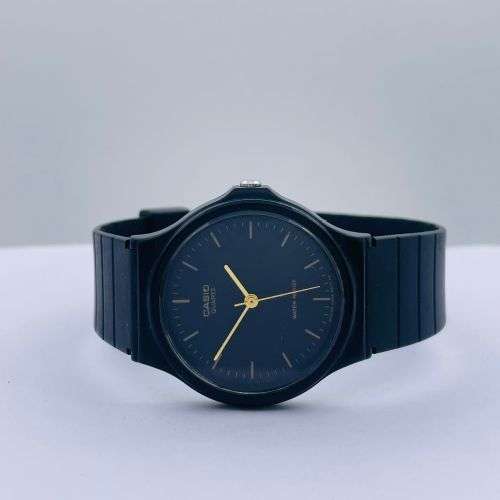 CASIO MINIMALIST BLACK & GOLD SPORTS WATCH