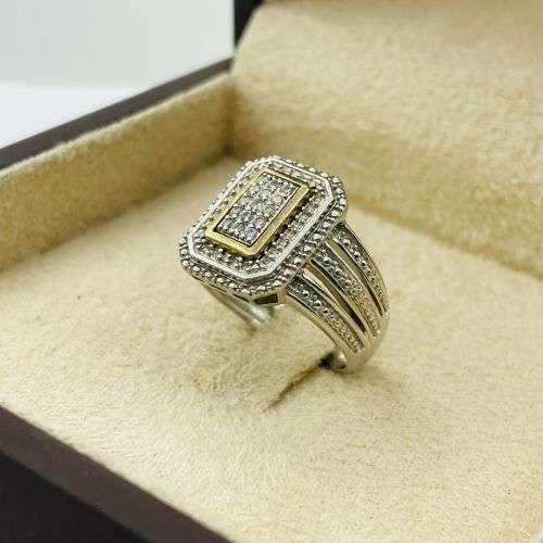CLASSIC YELLOW GOLD & SILVER CLUSTER RING