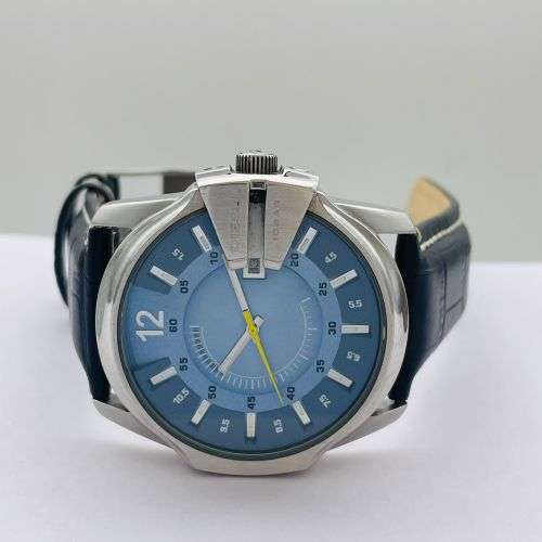 CLASSY DIESEL MENS SPORTY DRESS WATCH!