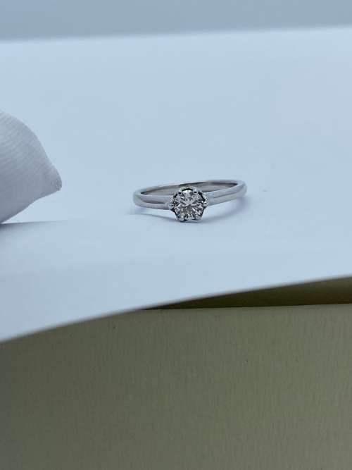 *AMAZING PROTEA DIAMOND RING* RETAIL R14000!!!