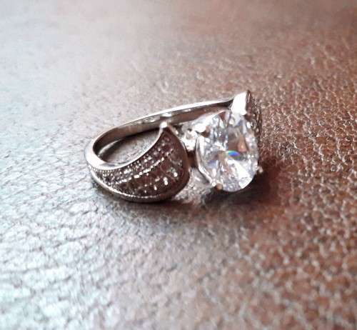 S925 Sterling Silver Designer 3.00CT Simulated Diamond Ring - Size 7 | P