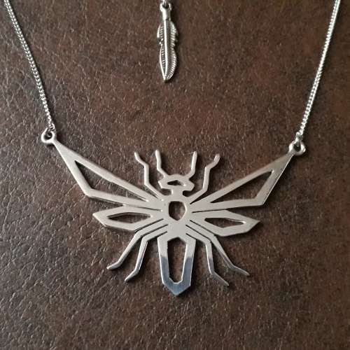 Authentic Genuine 925 Sterling Silver Large Bee Pendant Necklace - 45cm Curb Chain