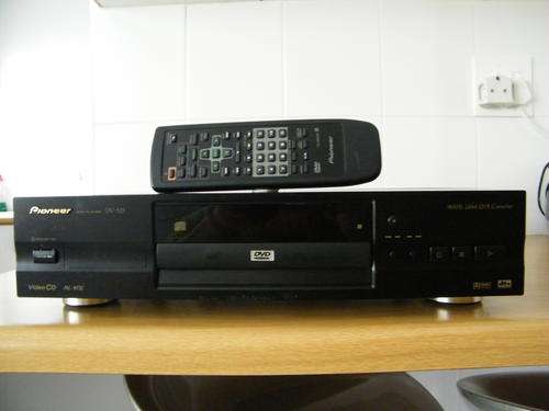 Pioneer DVD player DV-525