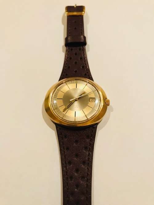 18K SOLID GOLD Gents 1970's Omega Dynamic Calendar Watch - Extremely Rare!