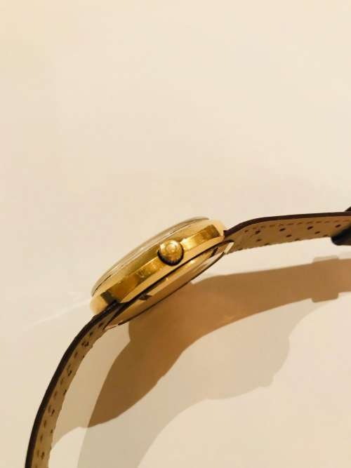 18K SOLID GOLD Gents 1970's Omega Dynamic Calendar Watch - Extremely Rare!