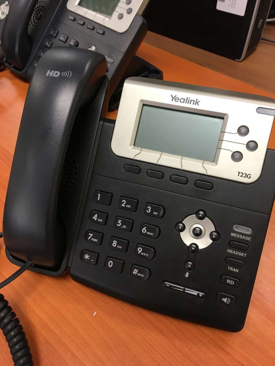 YEALINK MEGADEAL - SAVE A FORTUNE!!! R12 000 NEW