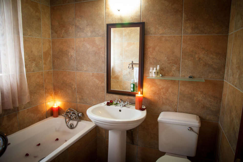 LIMPOPO BUSH LUXURY! R5 250 VALUE!!! MABALINGWE NATURE RESERVE 6 SLEEPER 27-09 > 30-09 (3 NIGHTS)