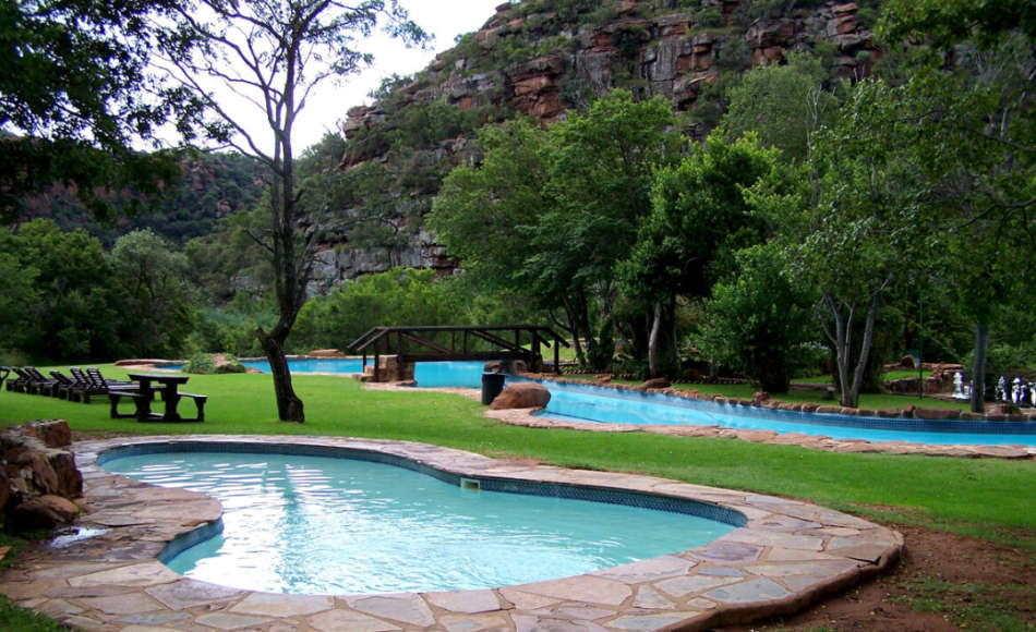 GAUTENG BUSH LUXURY! R5 250 VALUE!!! LITTLE EDEN RESORT 6 SLEEPER 06-09 > 09-09 (3 NIGHTS)